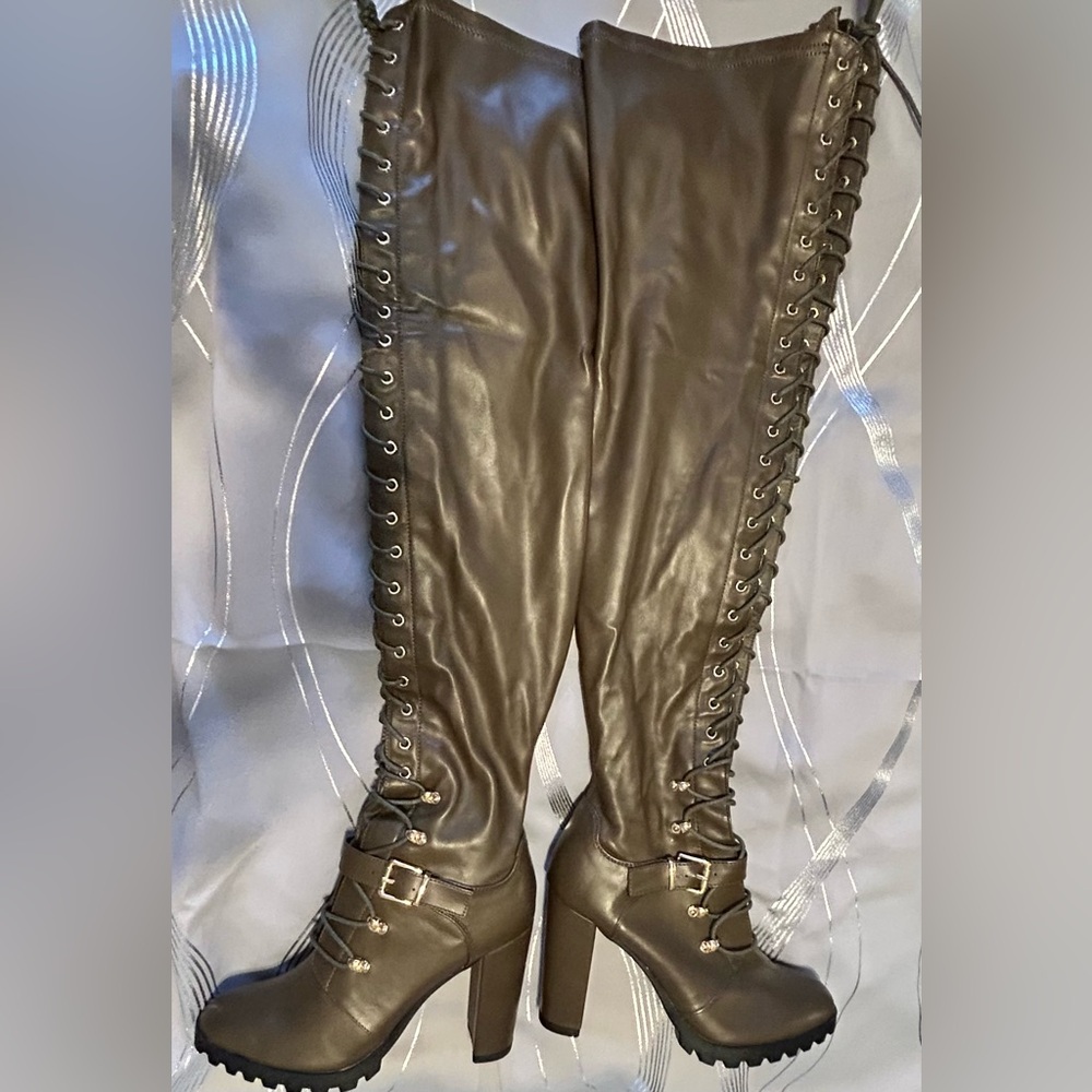 Gorgeous Olive Brown Lace-Up Over-the-Knee Boots with Inside Zipper, Size 10